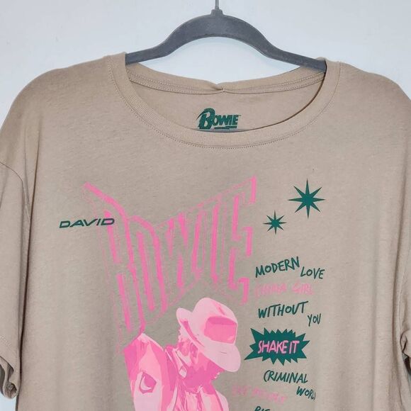 David Bowie T-Shirt NWT Size Small Tan Short Sleeve David Bowie Let's Dance Tee - Picture 2 of 6